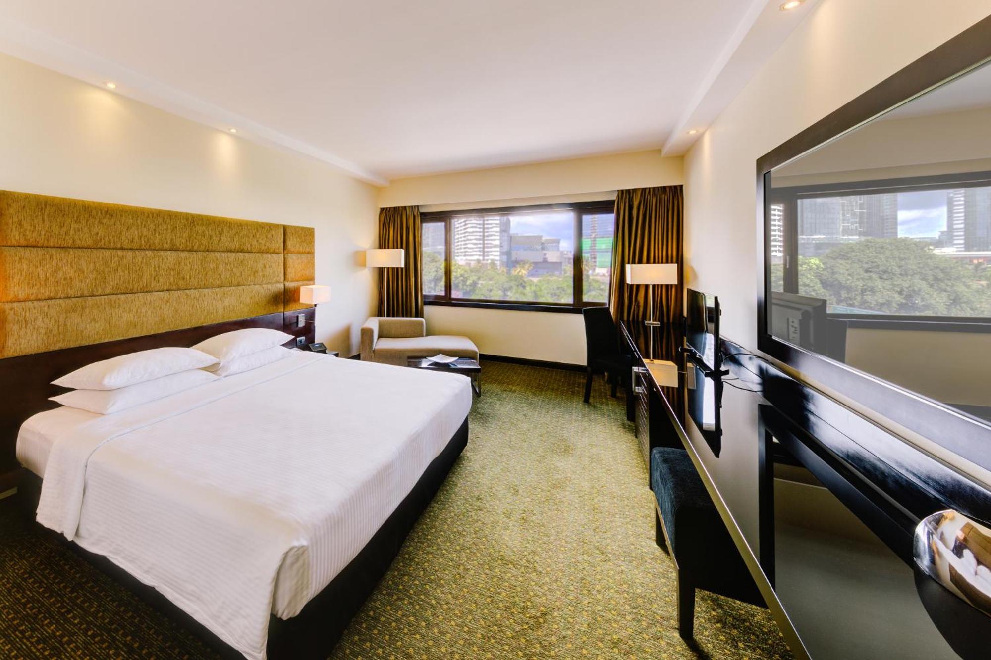 Cinnamon Lakeside Colombo Eksteriør billede A room at the hotel