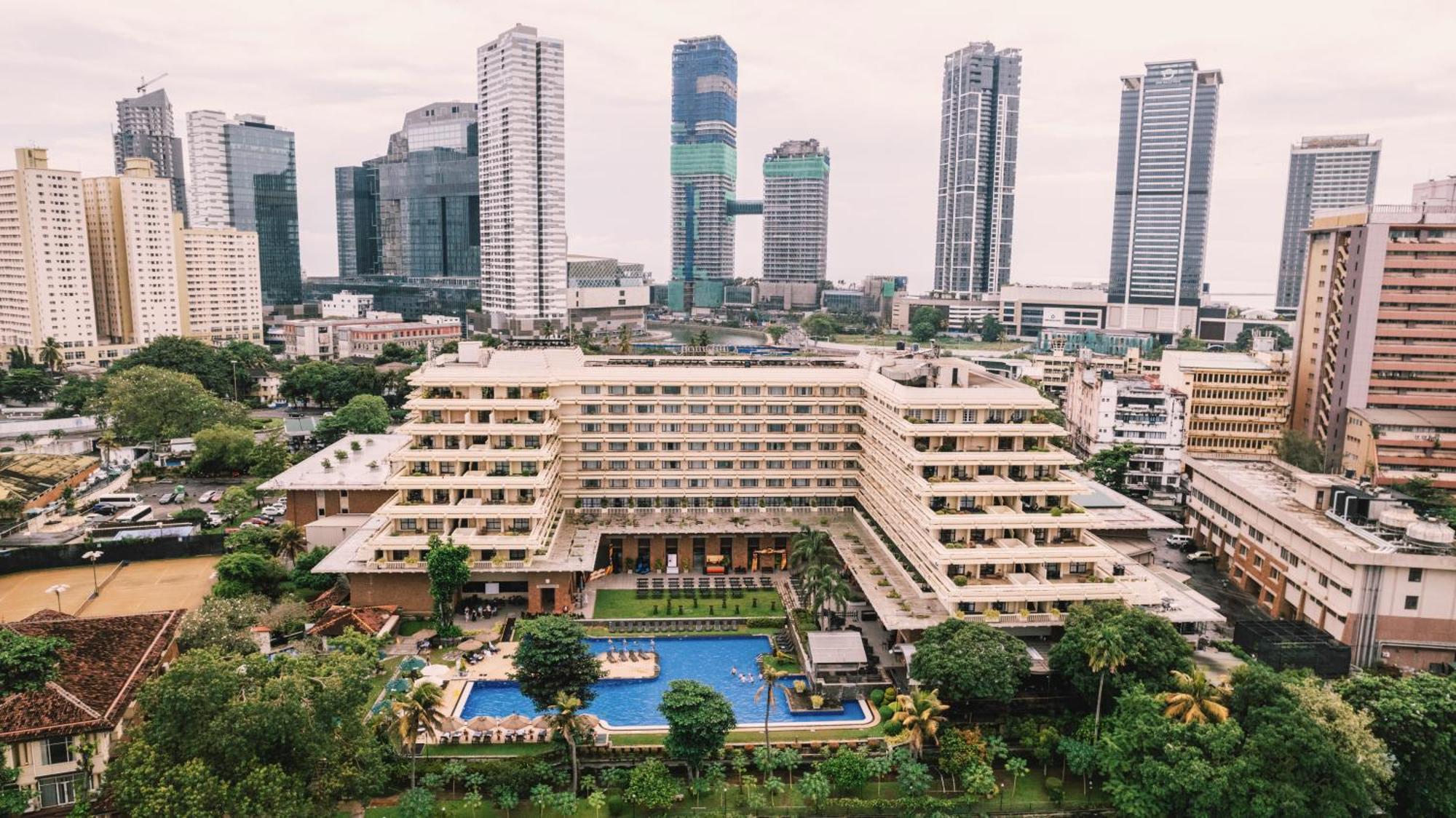 Cinnamon Lakeside Colombo Eksteriør billede The Royal Thai Police Hospital